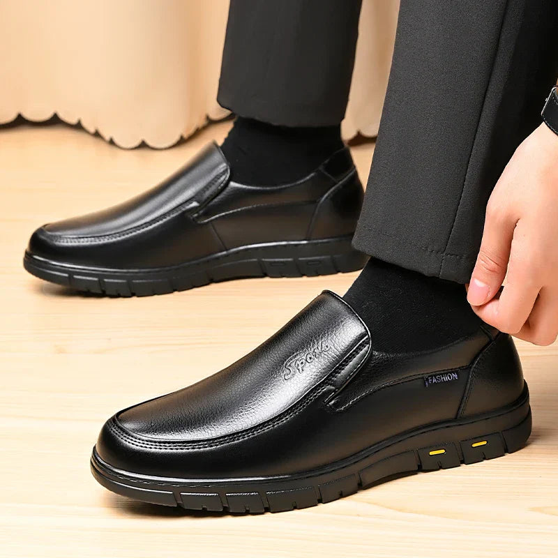 Zapatos de vestir sin cordones de cuero genuino